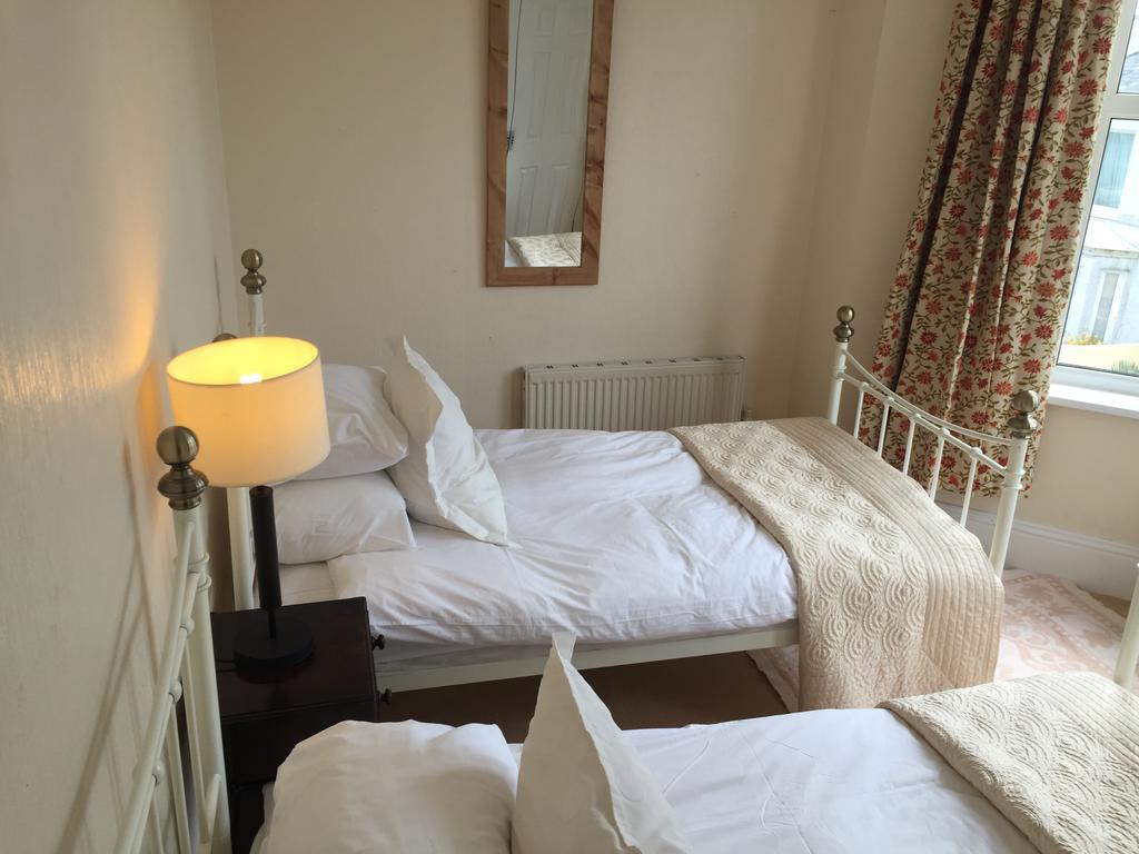 Cambridge House Bed & Breakfast Torpoint Exterior foto